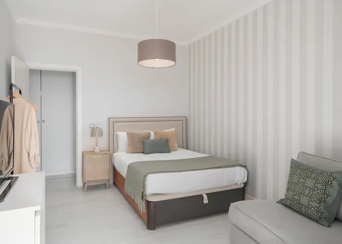 Doca Do Cavacas I By An Island Daire *