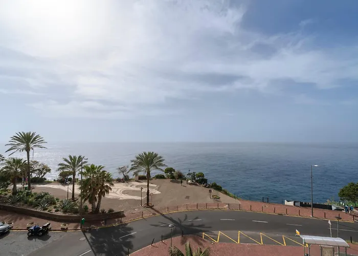 Doca Do Cavacas I By An Island