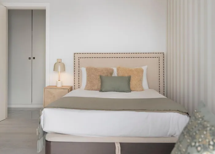 Doca Do Cavacas I By An Island * 丰沙尔