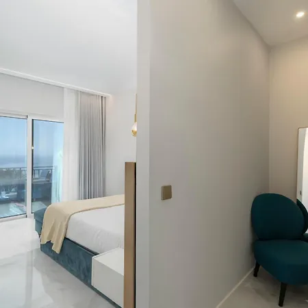 Doca Do Cavacas I By An Island Funchal (Madeira)